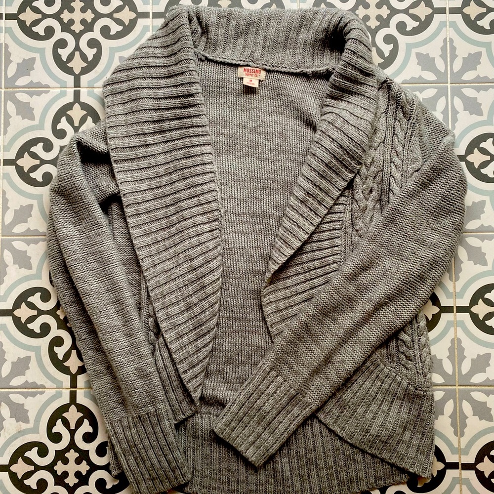 Cozy gray cardigan sweater - size M
